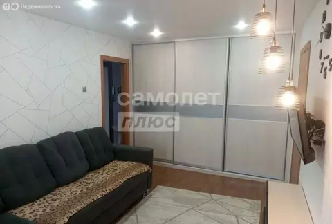 3-комнатная квартира: Омск, 3-я Ленинградская улица, 41 (49.9 м)