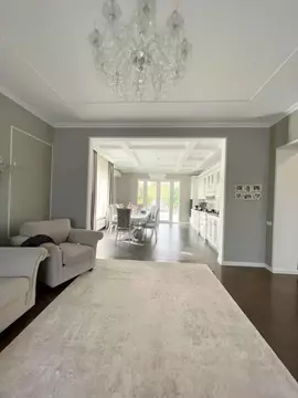 Дом в Краснодарский край, Краснодар ул. Ирклиевская (140 м)