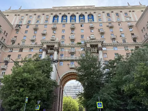 Продается 3-комнатная квартира