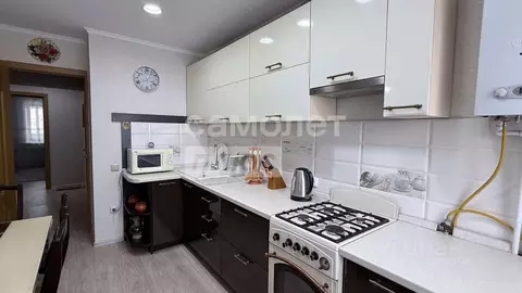 3-к кв. Самарская область, Сызрань ул. Есенина, 13 (71.5 м)