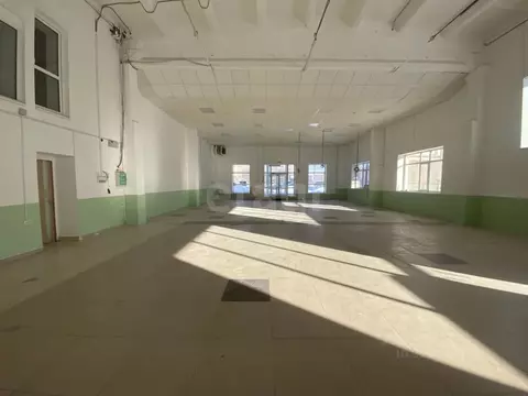 Помещение свободного назначения в Саратовская область, Энгельс просп. ...