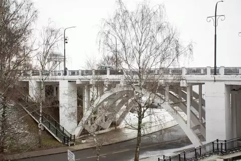 4-к кв. Ярославская область, Ярославль спуск Флотский, 1/2 (94.5 м)