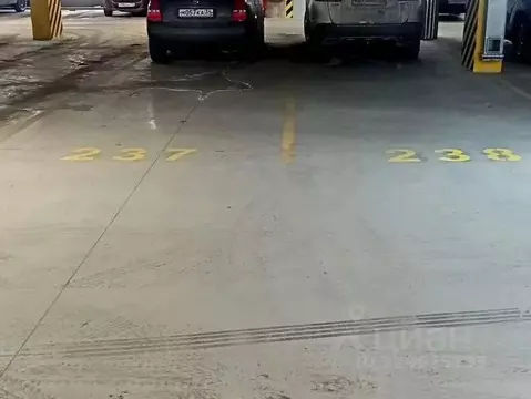 Гараж в Санкт-Петербург Комендантский просп., 66к2 (13 м)