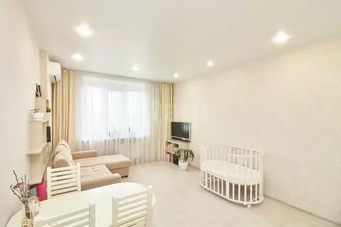 2-к кв. Тюменская область, Тюмень ул. Тимофея Чаркова, 79 (56.1 м)