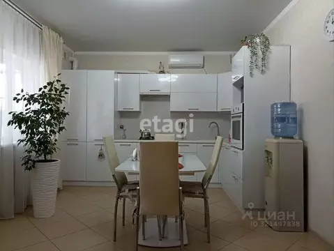 Дом в Ростовская область, Батайск Ставропольская ул. (100 м)