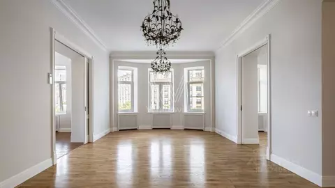 5-к кв. Москва Пятницкая ул., 20С1 (162.0 м)