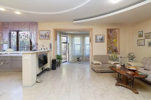 Таунхаус в Тюменская область, Тюмень Фирменная ул. (279 м)