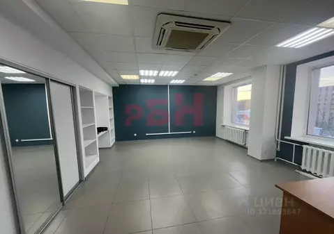 Офис в Тюменская область, Тюмень ул. Республики, 250Б (52 м)