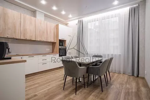 3-к кв. Санкт-Петербург Ждановская ул., 45 (118.0 м)