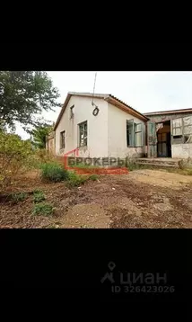 Дом в Крым, Сакский район, Митяевское с/пос, с. Листовое ул. ...