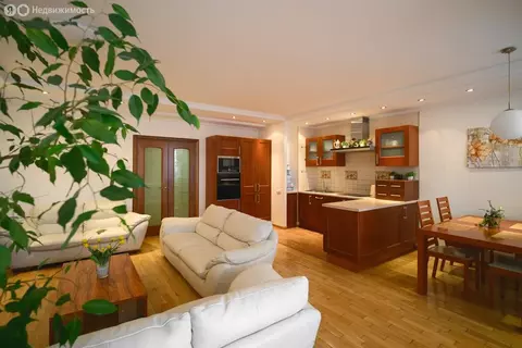 4-комнатная квартира: Тольятти, Ленинский проспект, 1А (135.1 м)