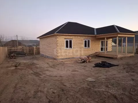 Дом в Бурятия, Улан-Удэ ул. Цырендаши Доржиева, 88 (120 м)