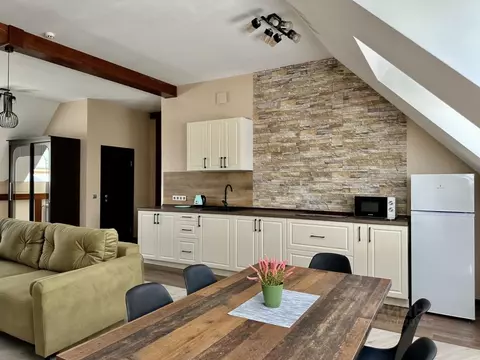 Студия Калининградская область, Янтарный пгт пер. Парковый, 1 (54.1 м)