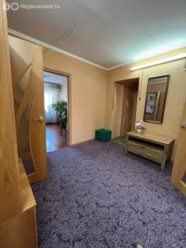 4-комнатная квартира: Апшеронск, Пролетарская улица, 196 (74.7 м)