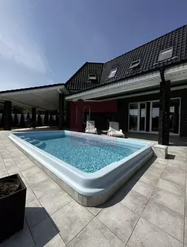 Дом в Калининградская область, Гурьевский муниципальный округ, пос. ...