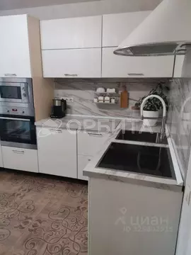 2-к кв. Тюменская область, Тюмень ул. Газовиков, 71 (56.0 м)