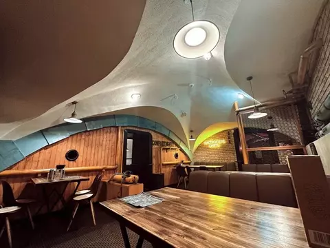 Торговая площадь в Оренбургская область, Оренбург ул. Кирова, 30 (200 ...