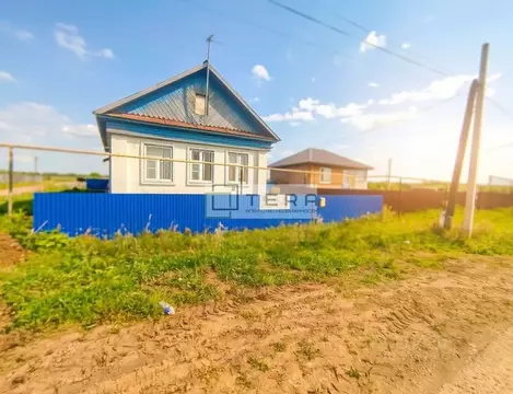Дом в Башкортостан, Нуримановский район, Красногорский сельсовет, с. ...