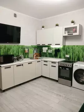 2-к кв. Тюменская область, Тюмень ул. 50 лет ВЛКСМ, 13к1 (80.0 м)