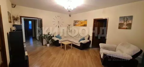 3-к кв. Новосибирская область, Новосибирск ул. Есенина, 67 (99.0 м)