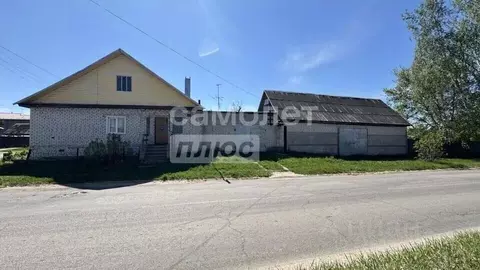 Дом в Брянская область, Карачев ул. Федюнинского, 1 (103 м)