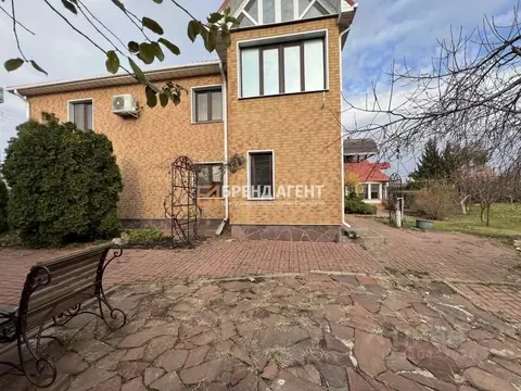 Дом в Белгородская область, Белгород ул. Имени Героя Советского Союза ...