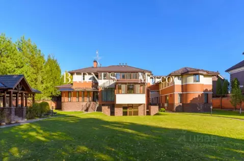 Дом в Московская область, Одинцовский городской округ, д. Барвиха, ...