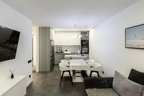 2-к кв. Тюменская область, Тюмень ул. 50 лет Октября, 57Бк2 (70.0 м)