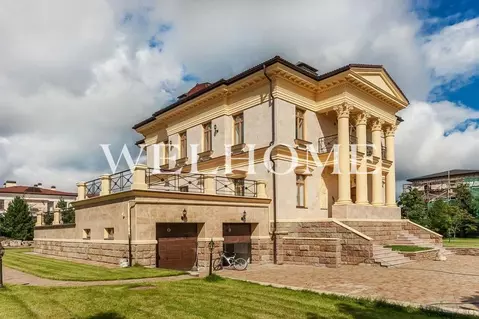 Продается дом в КП Монолит