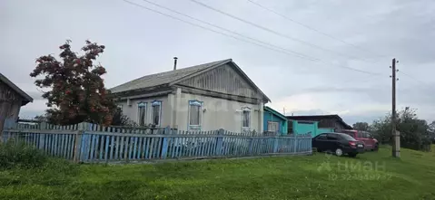 Дом в Курганская область, Белозерский муниципальный округ, д. Бунтина ...