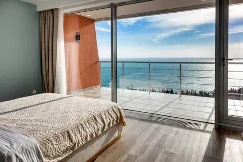 4-к кв. Крым, Ялта муниципальный округ, Гурзуф пгт ул. Строителей, 3 ...