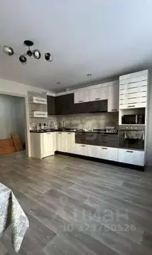 2-к кв. Тюменская область, Тюмень ул. Обдорская, 5к1 (53.0 м)