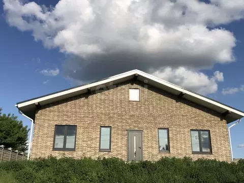 Дом в Брянская область, Брянский район, Глинищевское с/пос, с. ...