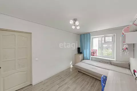 2-к кв. Тюменская область, Тюмень Восточный мкр, ул. Моторостроителей, ...