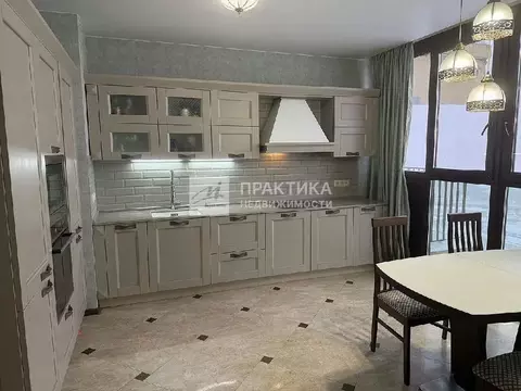 Продается 3-комнатная квартира