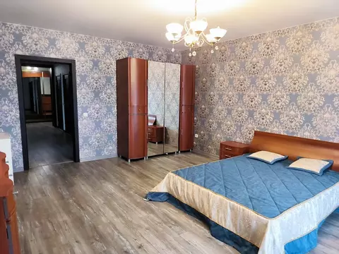 3-к кв. Астраханская область, Астрахань ул. Менжинского, 6 (120.0 м)