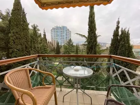 Студия Крым, Ялта наб. Имени В.И. Ленина, 13 (40.0 м)