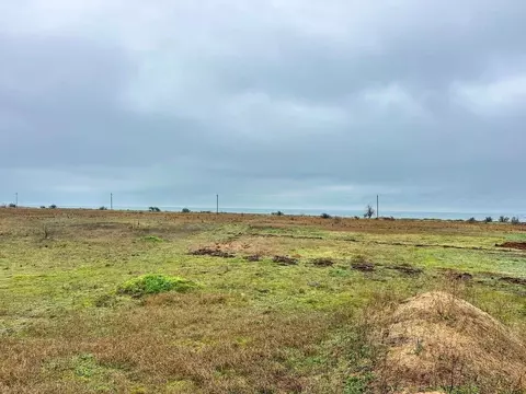 Участок в Крым, Ленинский район, Семисотское с/пос, с. Каменское  (6.3 ...