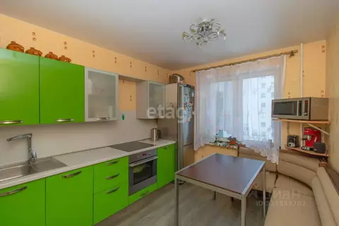 3-к кв. Тюменская область, Тюмень ул. Ю.-Р.Г. Эрвье, 28 (79.8 м)