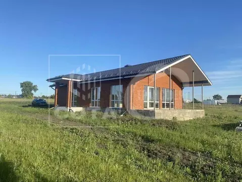 Дом в Воронежская область, Рамонский район, с. Новоживотинное ул. ...