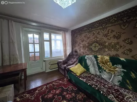 3-комнатная квартира: Усть-Джегута, Московский микрорайон, 8 (63.8 м)