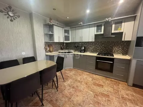 3-к кв. Псковская область, Псков ул. Гущина, 4 (82.4 м)