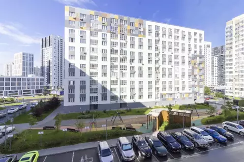 2-к кв. Тюменская область, Тюмень ул. Василия Подшибякина, 15к1 (66.7 ...