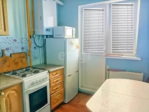 2-к кв. Крым, Симферопольский район, Гвардейское пгт ул. Острякова ...