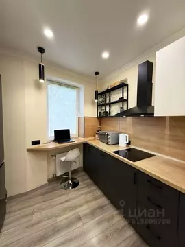 1-к кв. Саратовская область, Энгельс Трудовая ул., 12/7 (43.0 м)