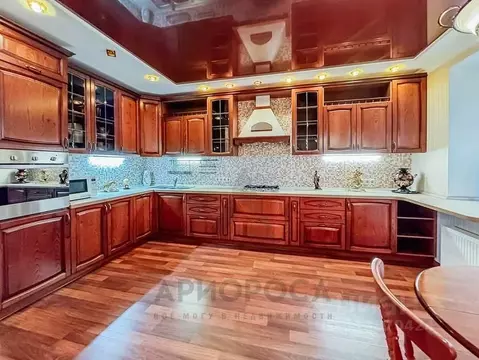 3-к кв. Волгоградская область, Волгоград ул. Канунникова, 9 (128.2 м)