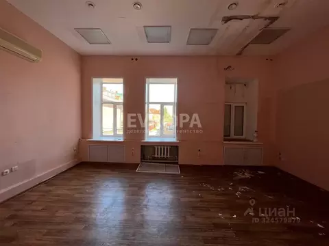 Офис в Ульяновская область, Ульяновск ул. Радищева, 8 (25 м)