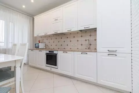 2-к кв. Омская область, Омск ул. Красный Путь, 105к2 (55.0 м)