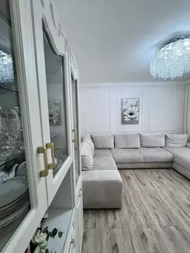 2-к кв. Самарская область, Самара ул. Антонова-Овсеенко, 59В (80.0 м)