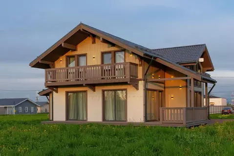 Дом в Ленинградская область, Ломоносовский район, Виллозское городское ...